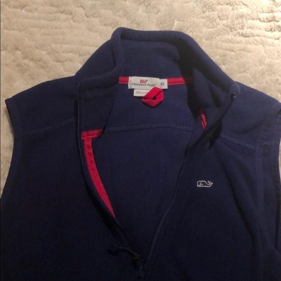vineyard vines vest - Picture 2 of 3